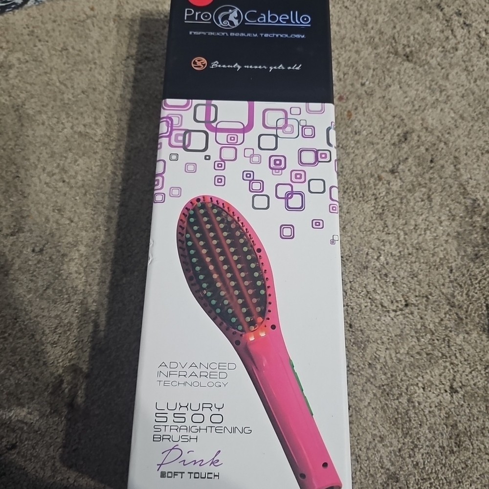 NWT Pink Luxury S5500 Straightening Brush